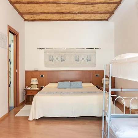 Hotel Canu 3*