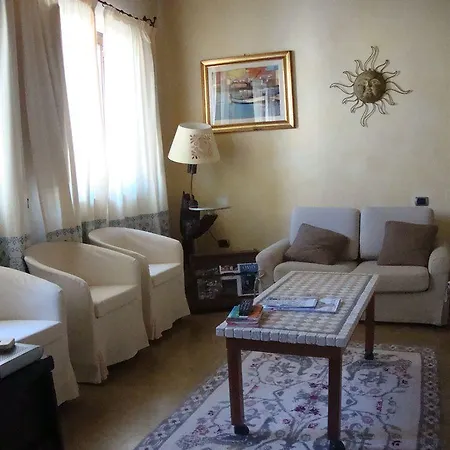 Canu Hotel