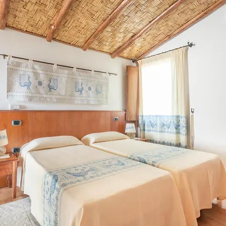 Canu Hotel