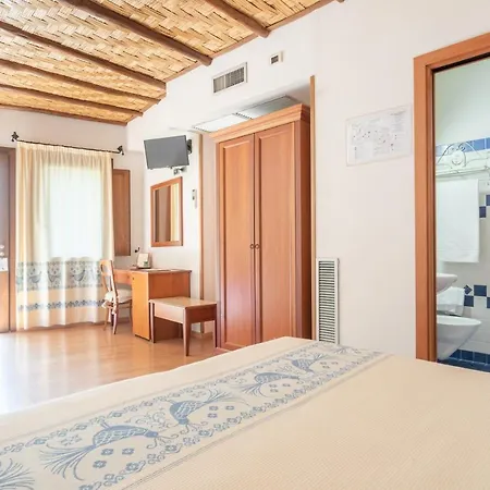 Canu Hotel Cabras