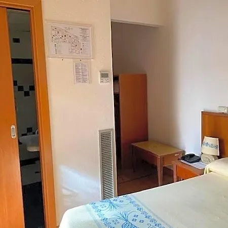 Hotel Canu 3*